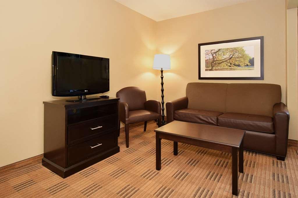Extended Stay America Select Suites - Raleigh - Rtp - 4610 Miami Blvd Дърам Стая снимка