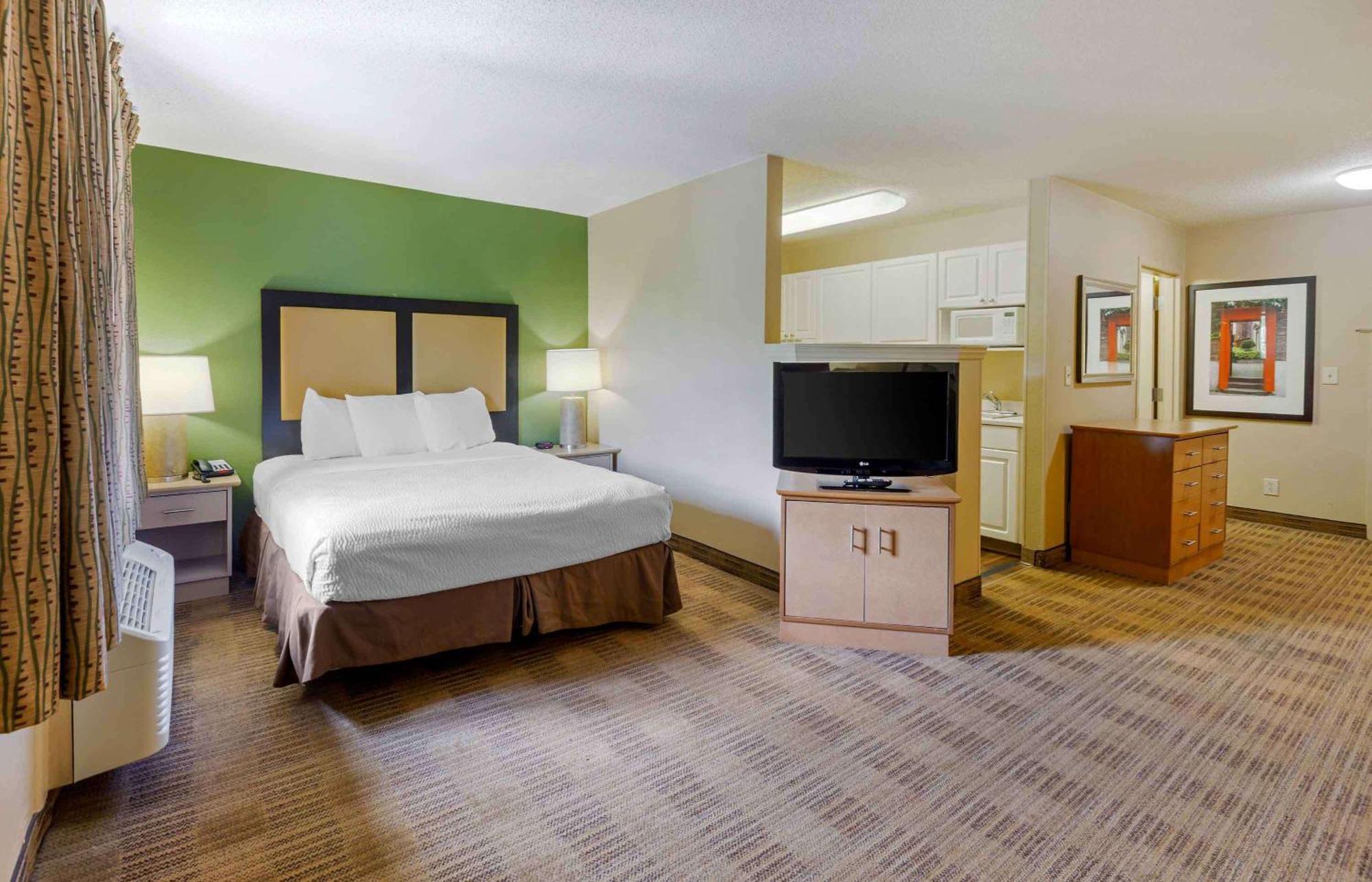 Extended Stay America Select Suites - Raleigh - Rtp - 4610 Miami Blvd Дърам Екстериор снимка