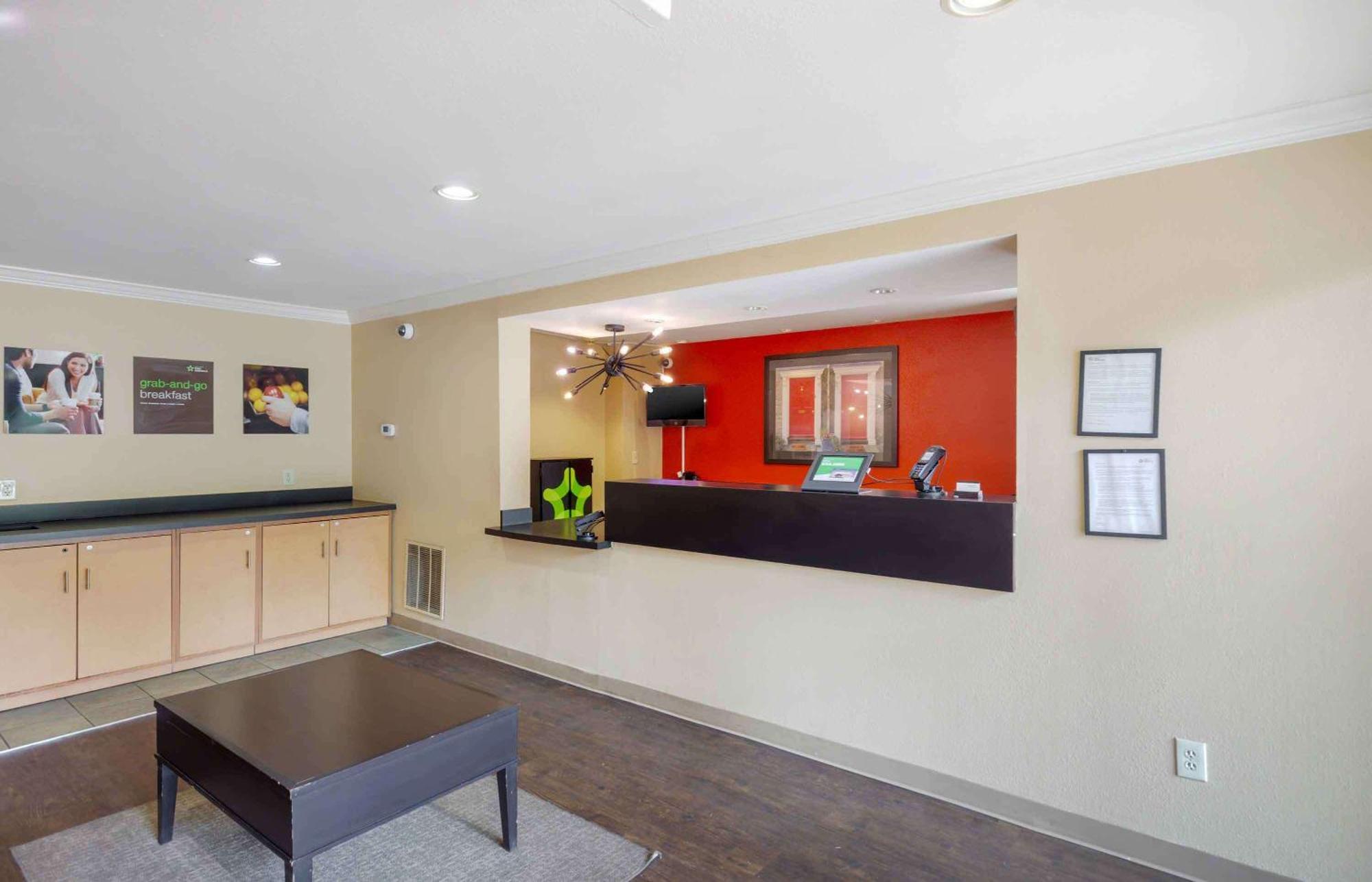 Extended Stay America Select Suites - Raleigh - Rtp - 4610 Miami Blvd Дърам Екстериор снимка