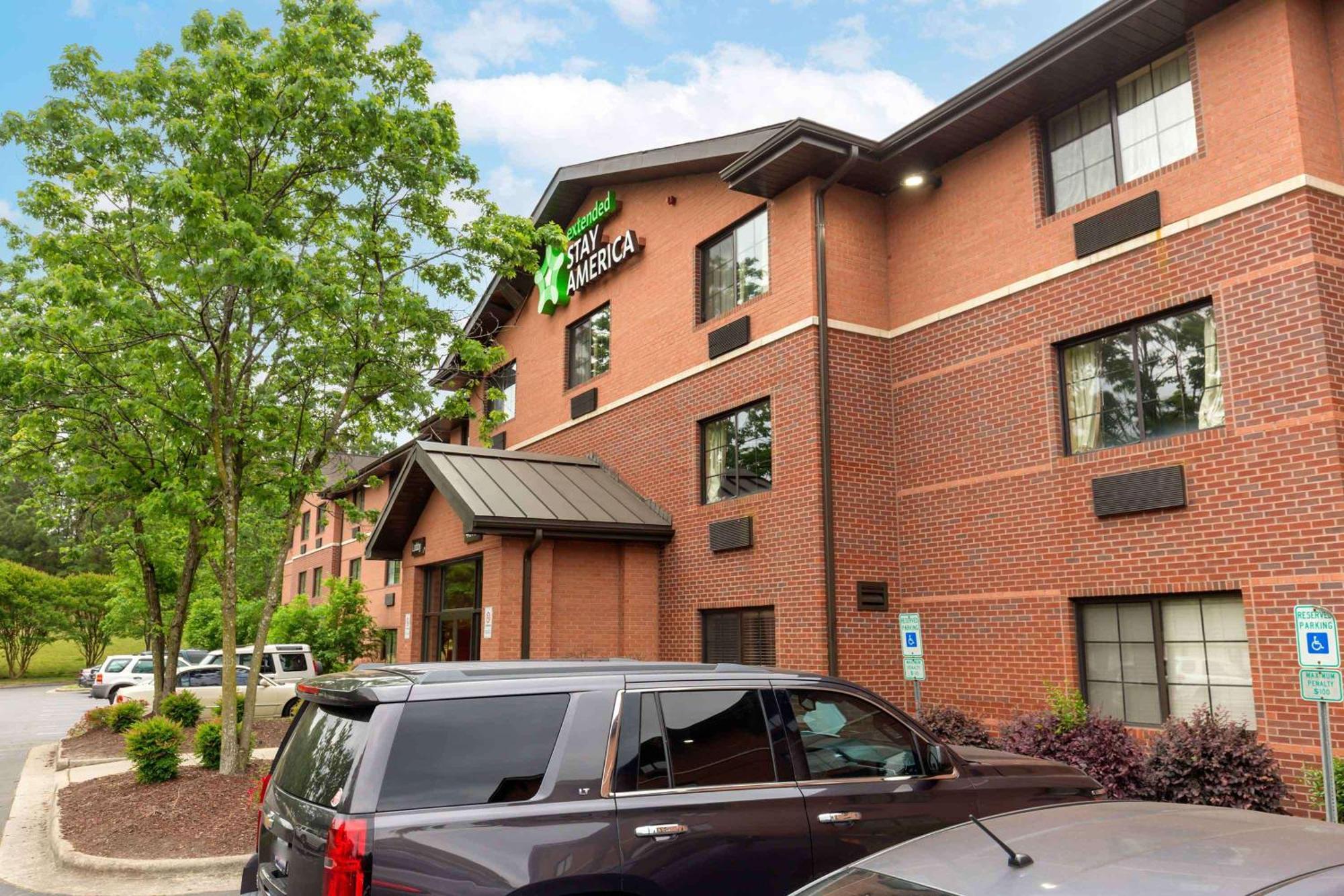 Extended Stay America Select Suites - Raleigh - Rtp - 4610 Miami Blvd Дърам Екстериор снимка