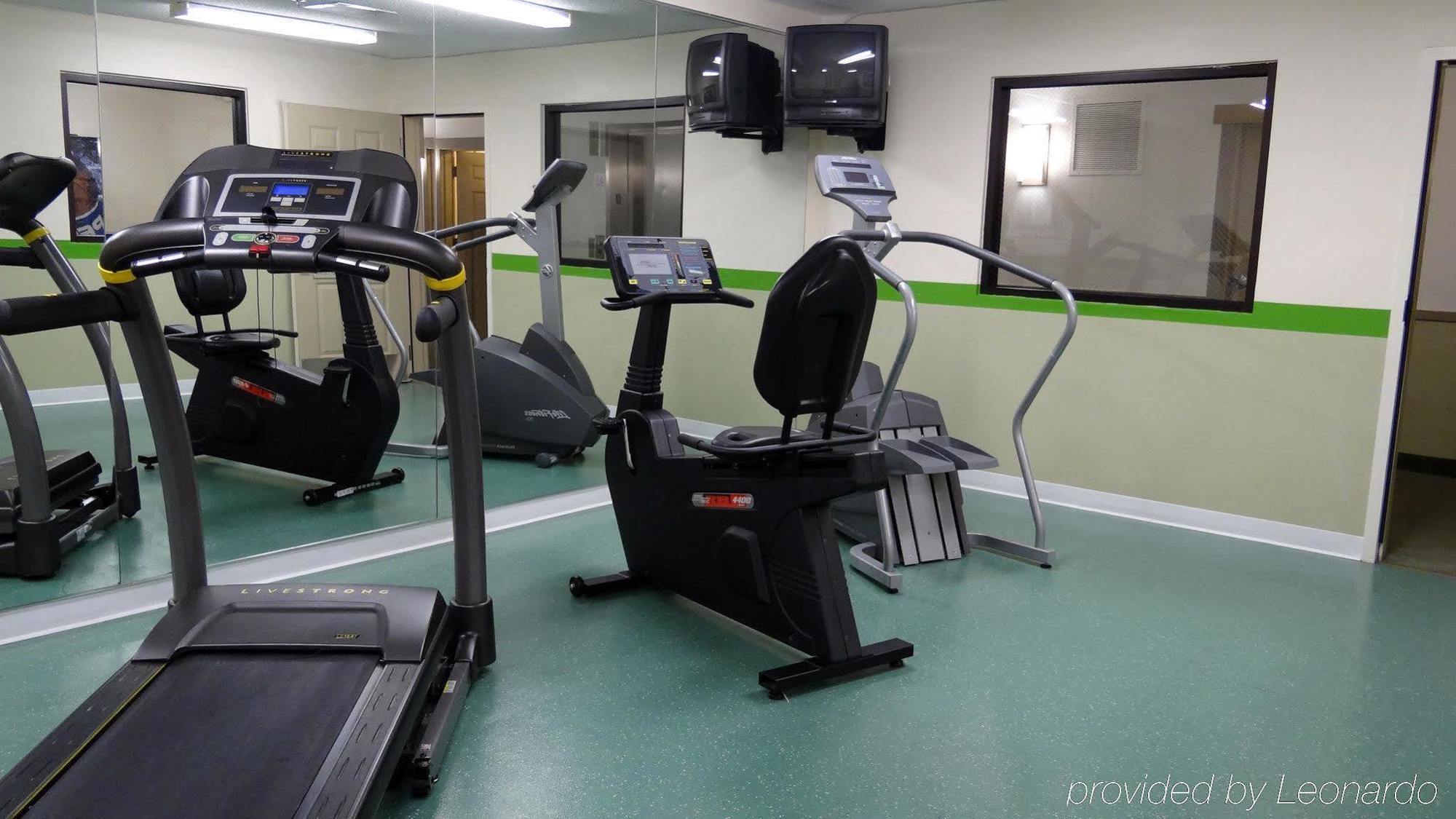 Extended Stay America Select Suites - Raleigh - Rtp - 4610 Miami Blvd Дърам Екстериор снимка